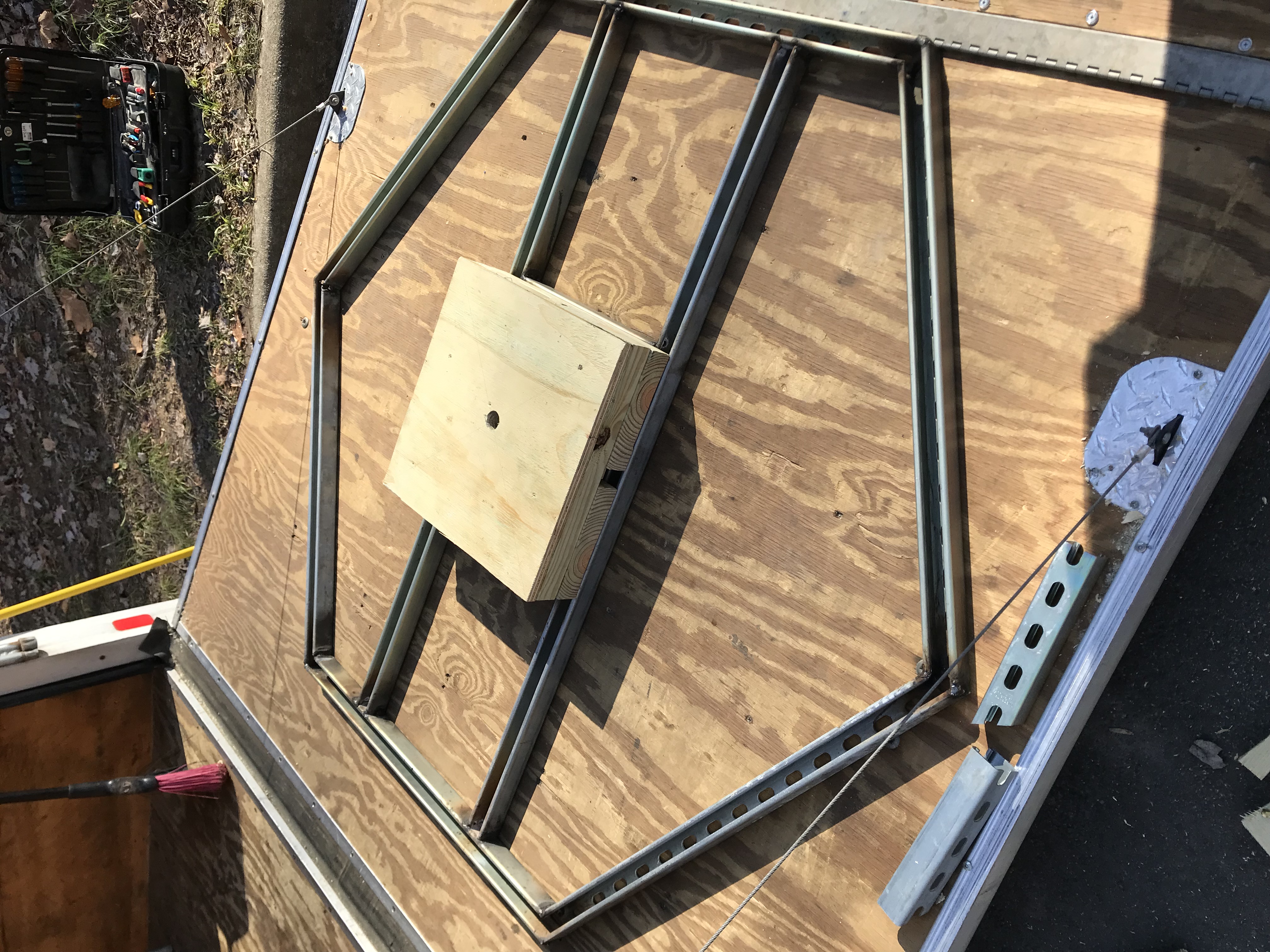 [ deck with frame hub ]